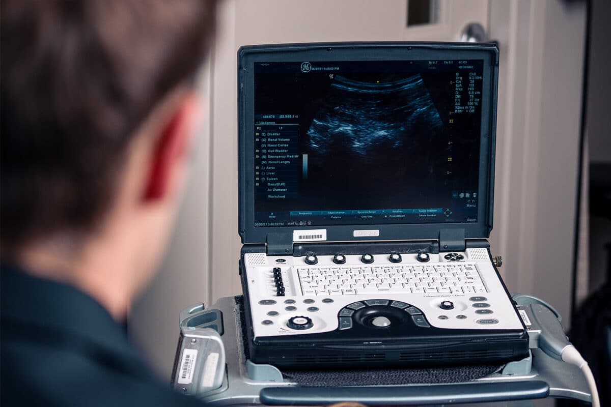 Specialized physiotherapy using an ultrasound device at the Calgary Core Physio clinic