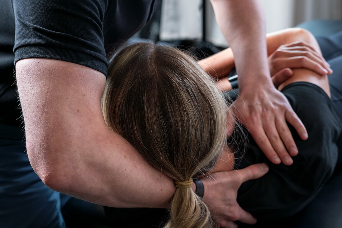 Physiotherapy for Neck and Shoulder Problems at Calgary Core Physio